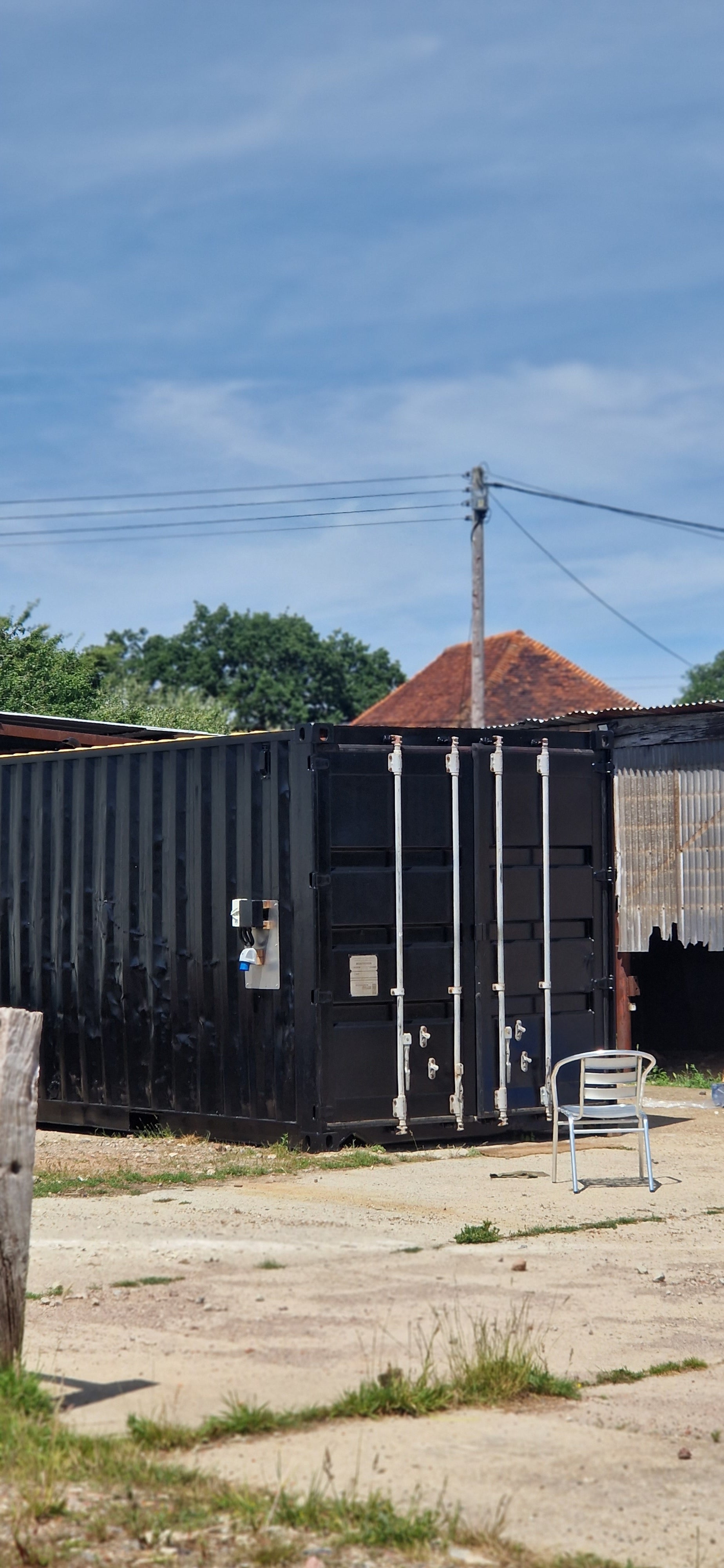 Ye ol' Tavern - 20ft Shipping Container