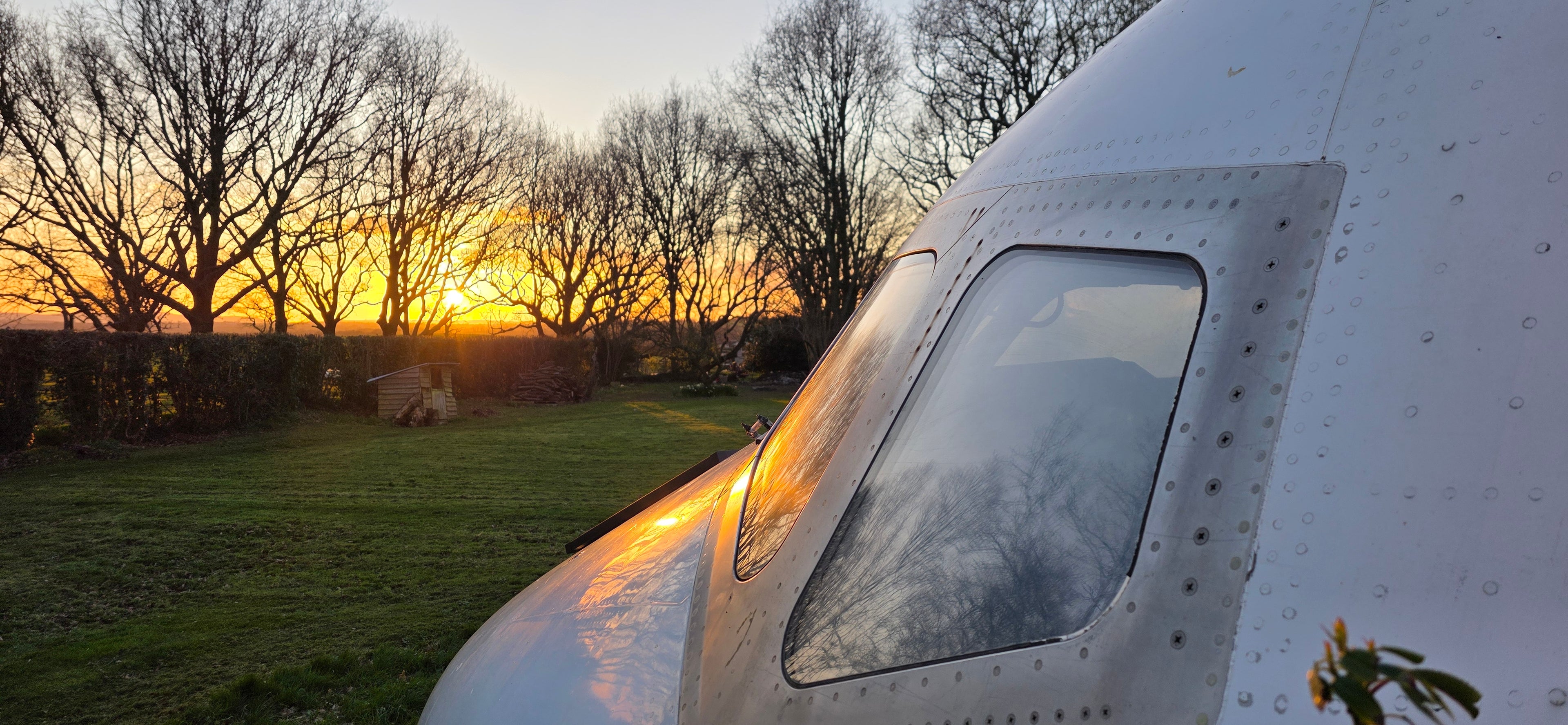 Boeing 717 "Lizzie" Off Grid Pod Cockpit