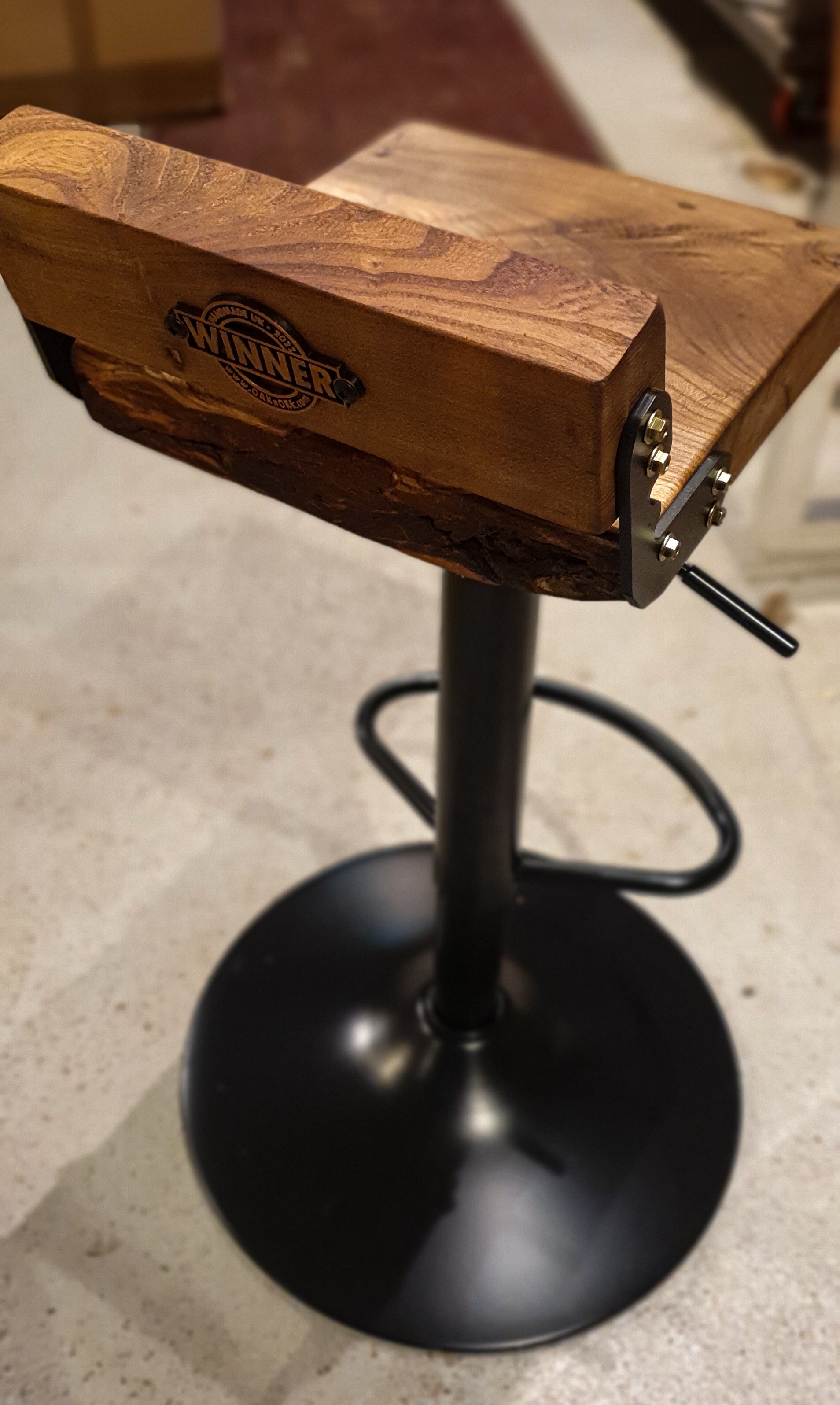 Sussex Riser - Gas Height Swivel Adjustable