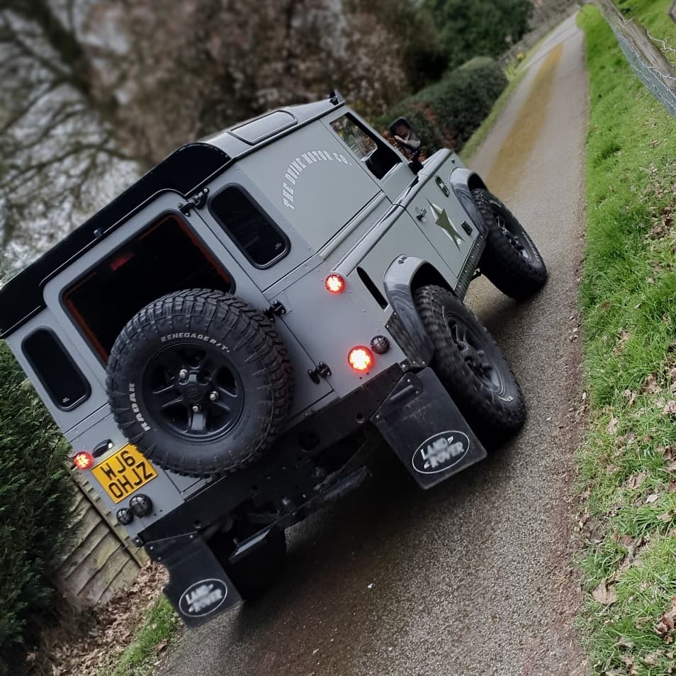 "Roxy" Defender 90 Full Build