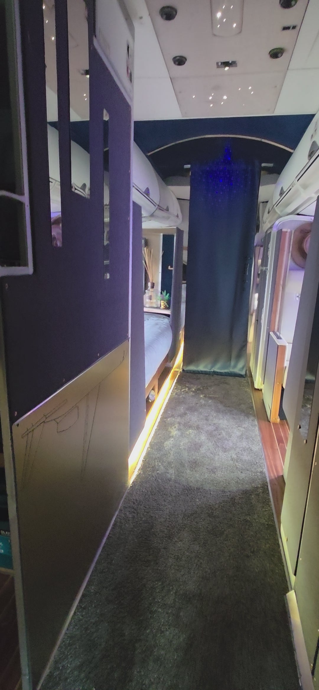 Boeing 717 "Lizzie" Off Grid Pod Cockpit