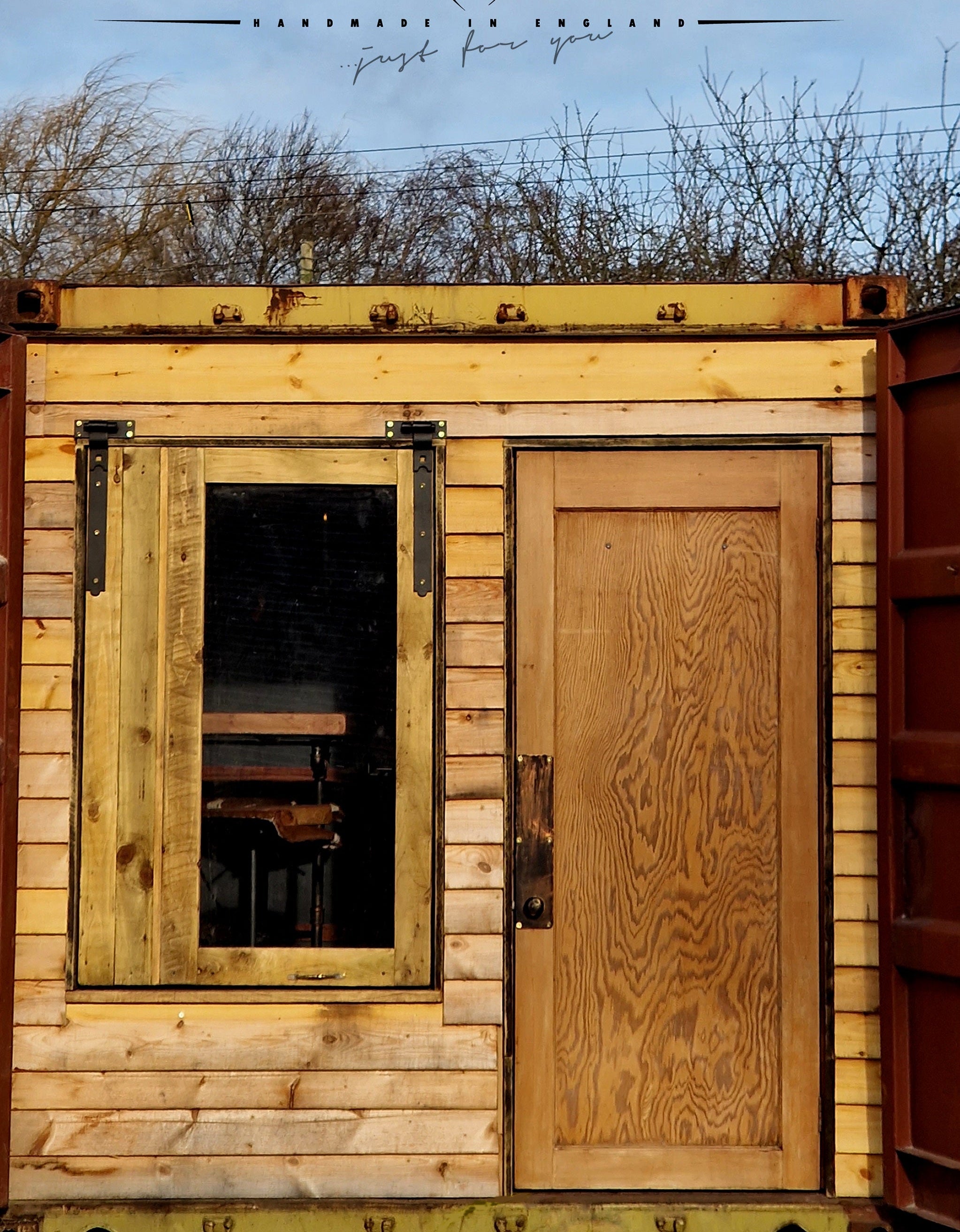 Ye ol' Tavern - 20ft Shipping Container